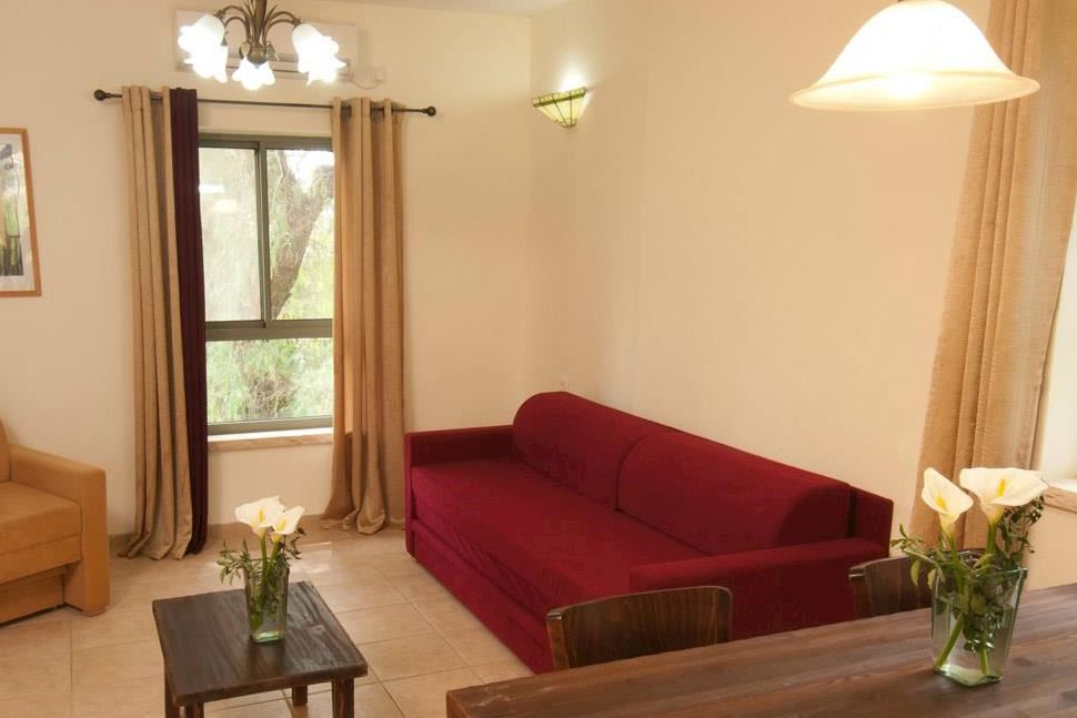 קייט פרוד קיבוץ פרוד