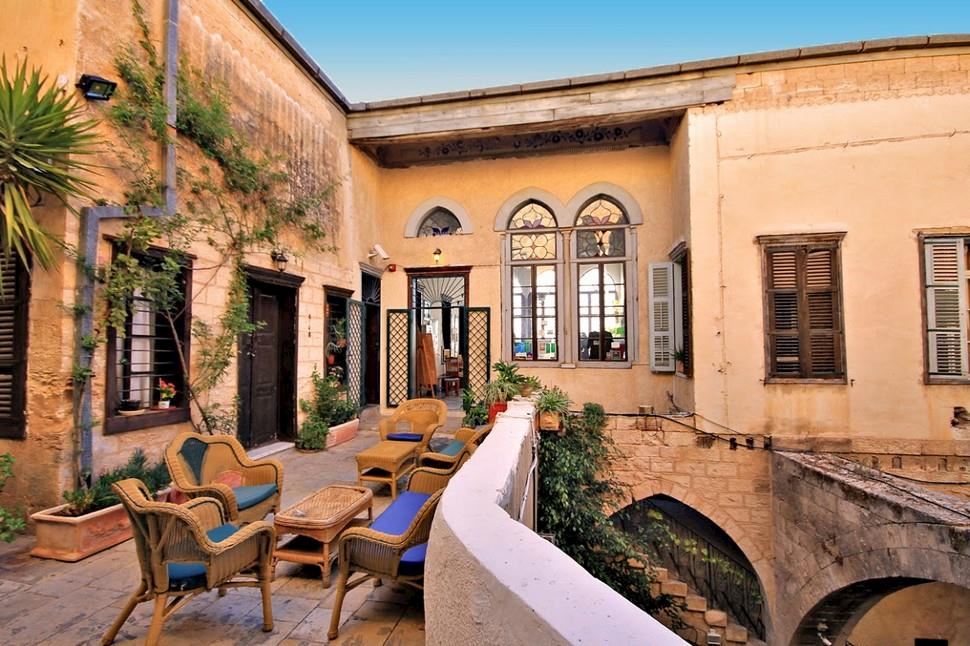 אברהם פאוזי עזר, נצרת