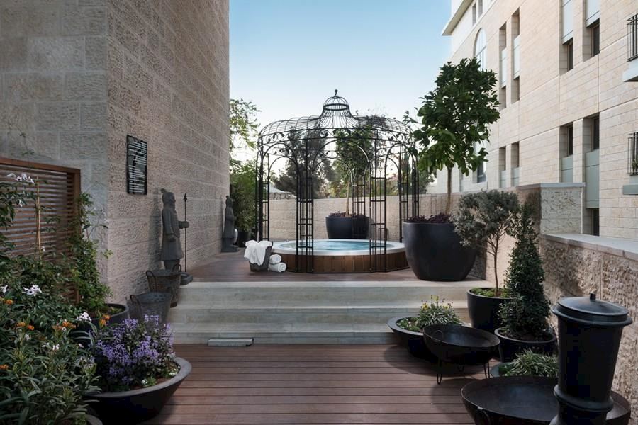 פתאל לאונרדו בוטיק ירושלים פתאל לאונרדו בוטיק ירושלים