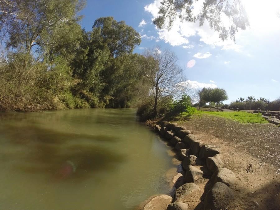 הוילג מלון מטיילים על הירדן, שדה נחמיה