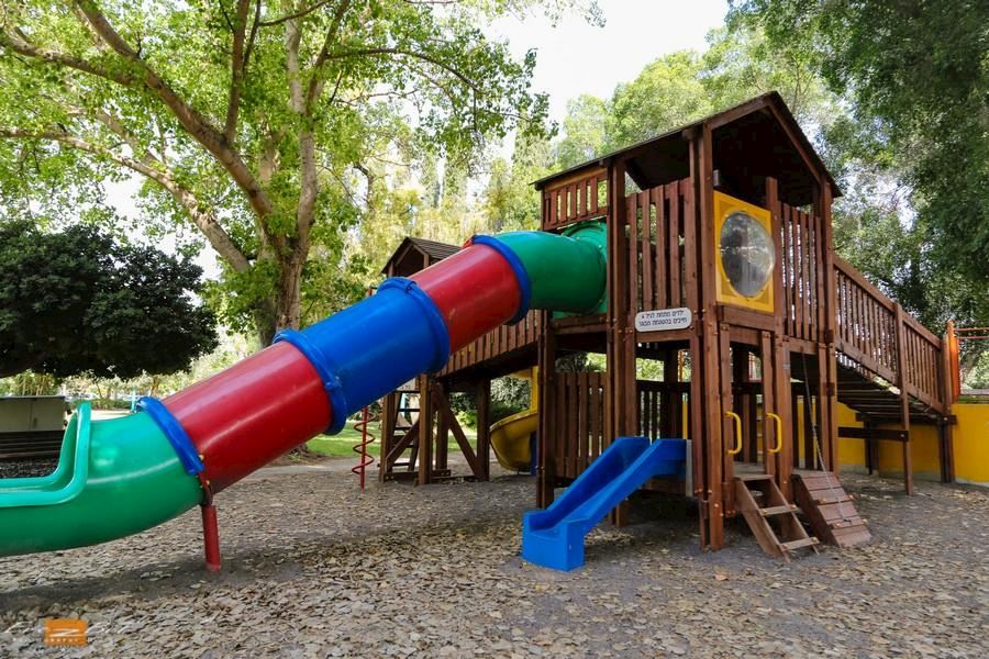 אל מול גולן 