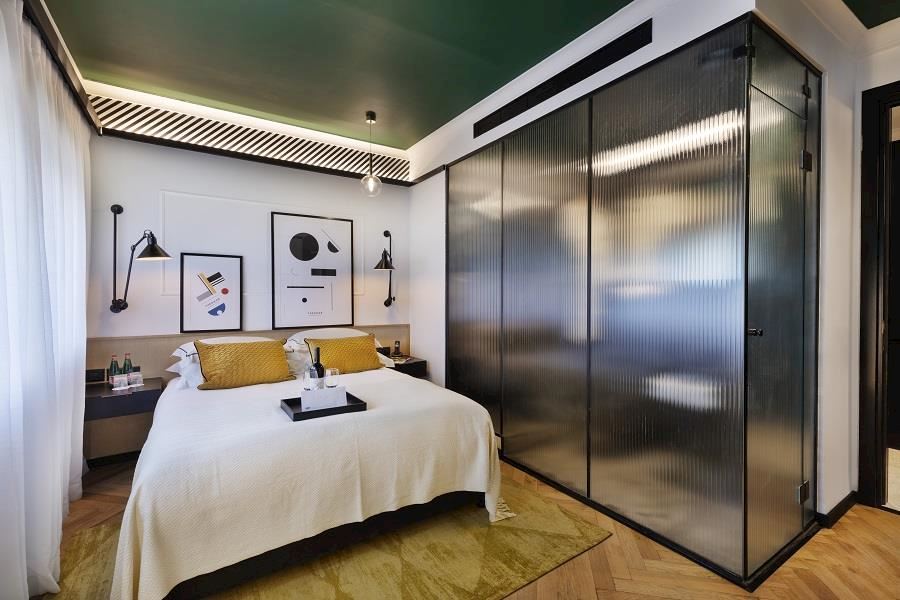 בראון תיאודור תל אביב