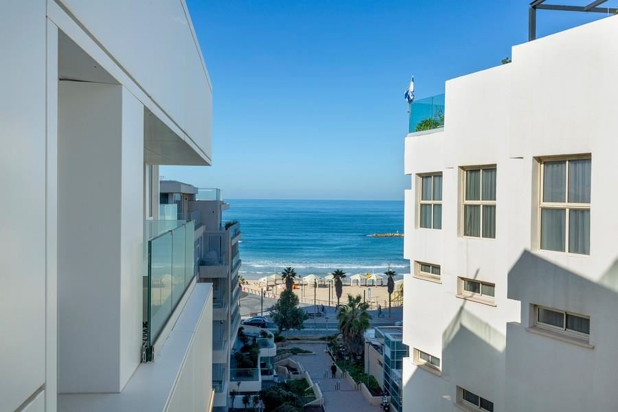 ג`ול Jewel תל אביב