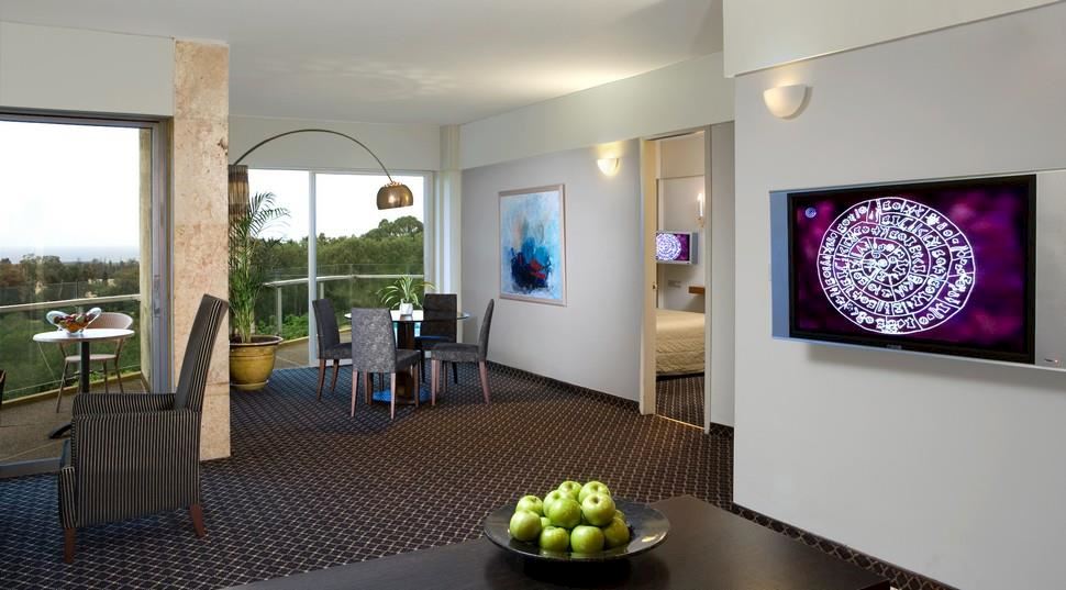 דן קיסריה דן קיסריה