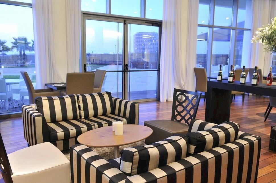 Play חוף הצוק תל אביב Play חוף הצוק תל אביב