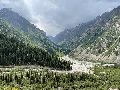קירגיזסטן - אל ההרים והאגמים בעקבות הנוודים