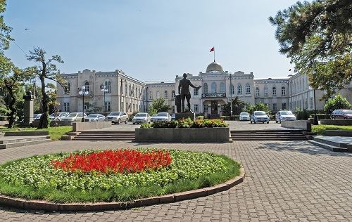 קירגיזסטן - אל ההרים והאגמים בעקבות הנוודים